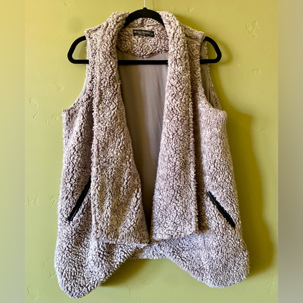 Knapp Studio Sherpa Vest NWOT